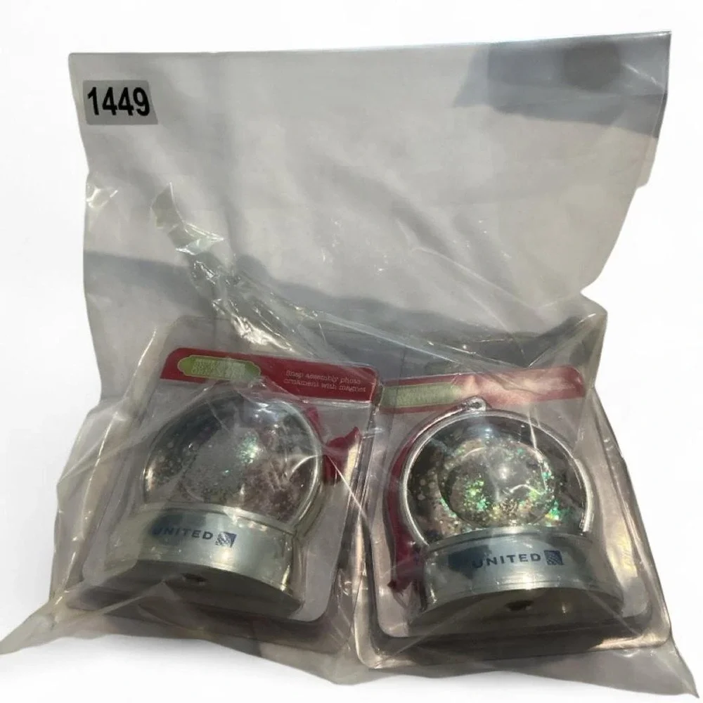 United Airlines Photo Snowglobe Ornament Set 2pc Silver NEW Magnet Ribbon DIY